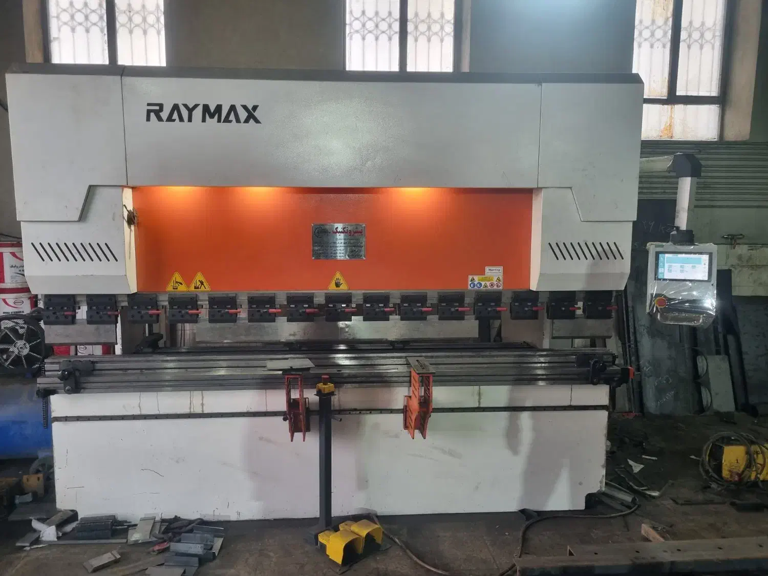 برش .خمکاری و طراحی انواع قطعات صنعتی و والپست|خدمات پیشه و مهارت|ارومیه, |دیوار