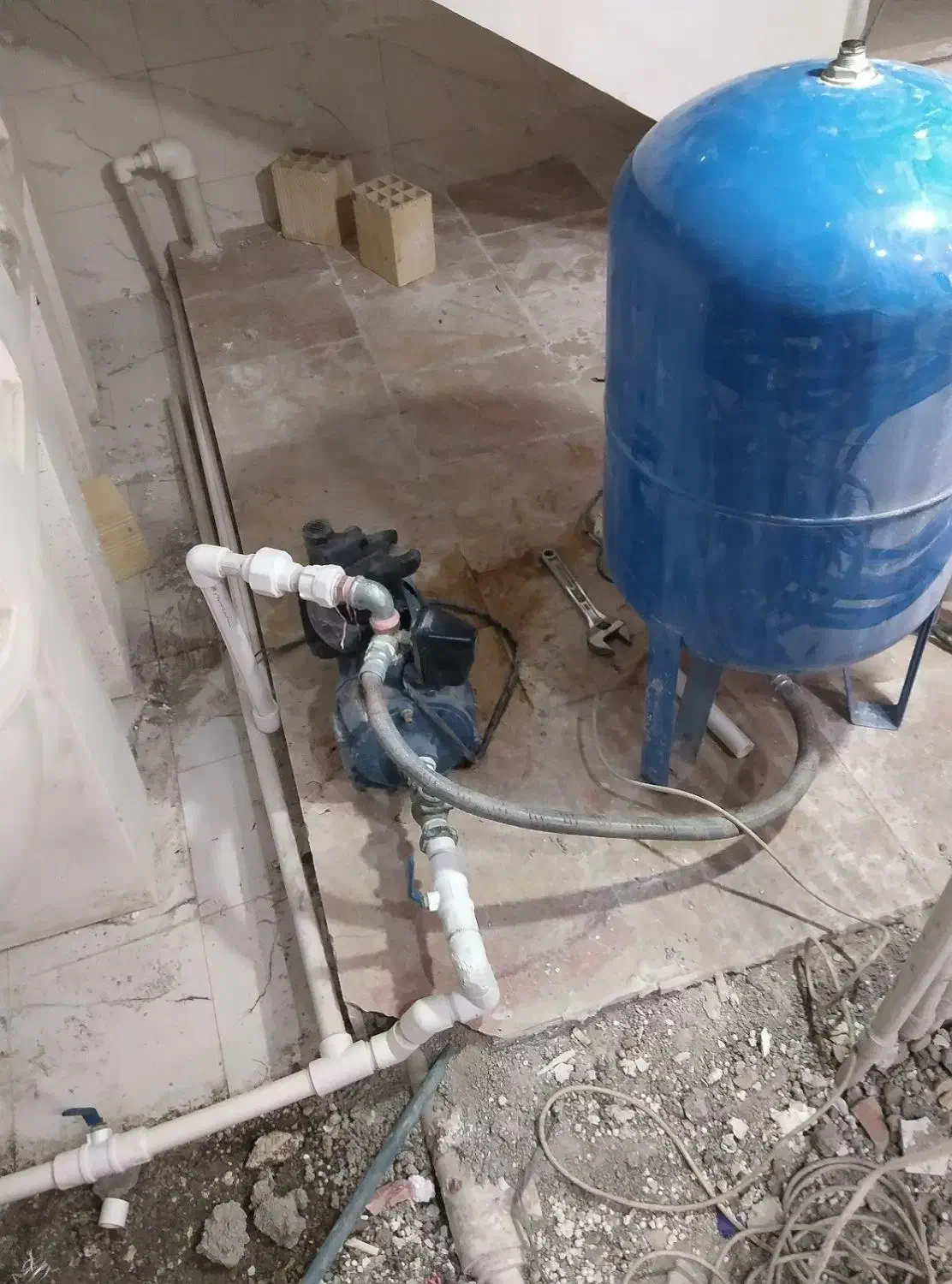 تاسیسات چی|خدمات پیشه و مهارت|صفادشت, |دیوار