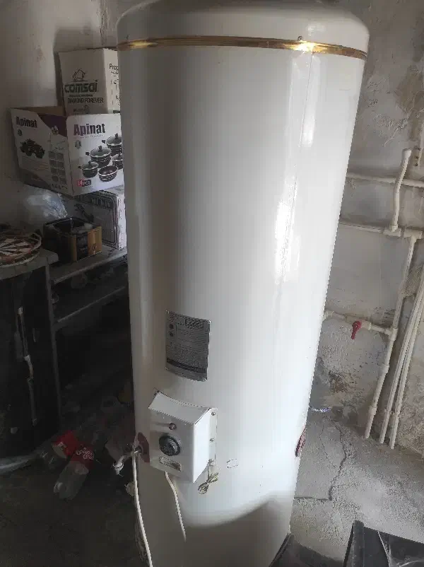فروش یک عدد آبگرمکن زمینی|آبگرمکن، پکیج، شوفاژ|دیواندره, |دیوار