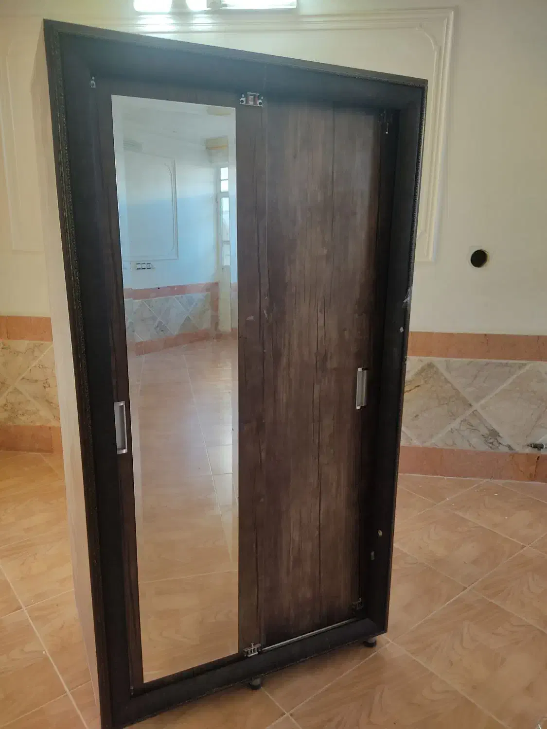 کمد نو|جاکفشی، کمد، دراور|سبزوار, توحیدشهر|دیوار