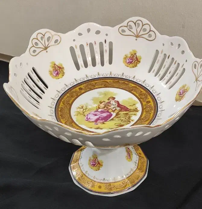 میوه خوری دور توری لرشید قدیمی کمیاب|ظروف سرو و پذیرایی|پرند, فاز ۴|دیوار