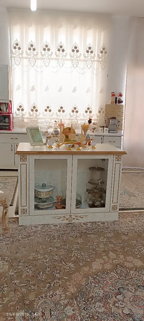 جزیره به همراه صندلی|میز و صندلی غذاخوری|چناران, |دیوار