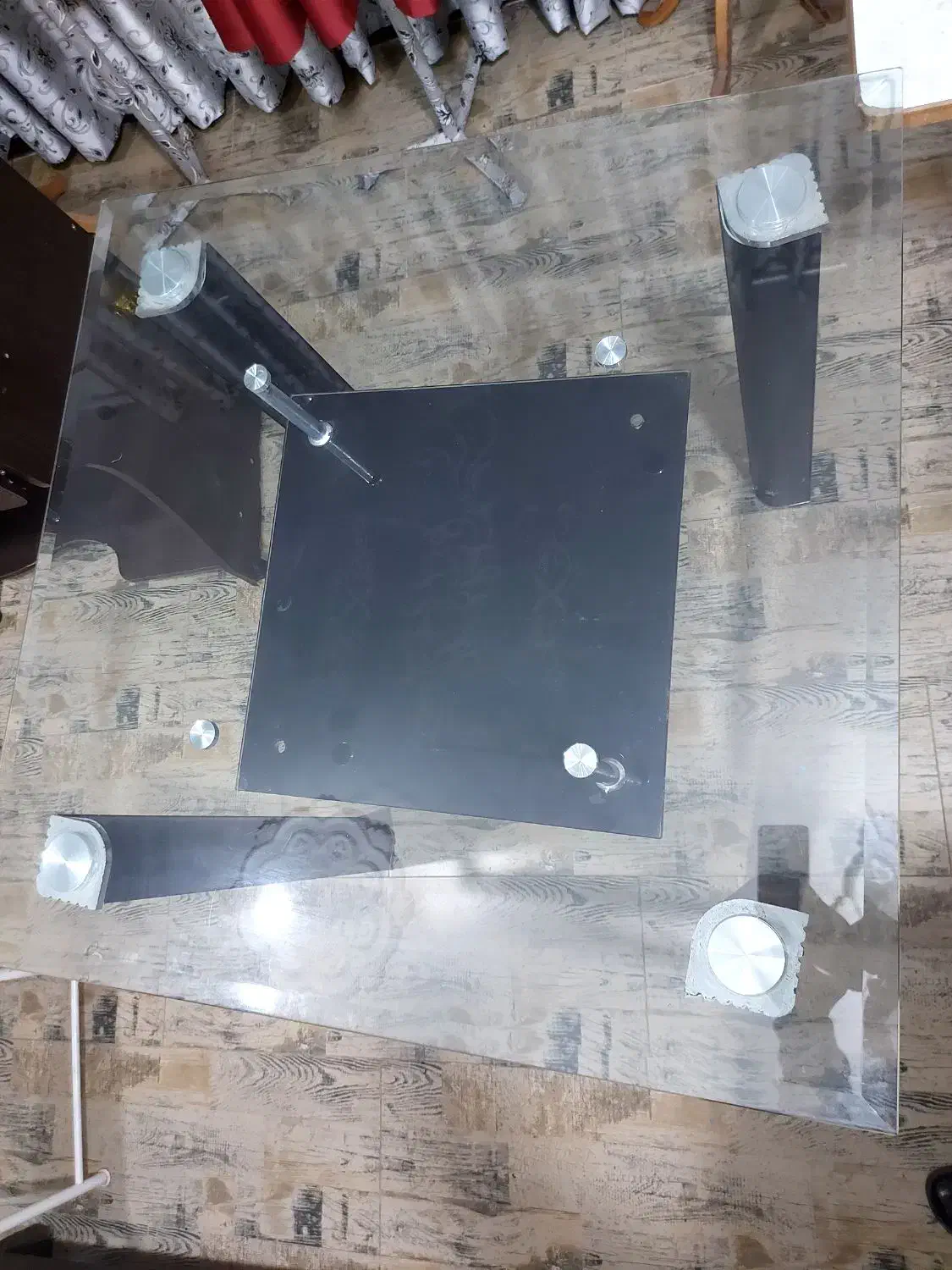 لوازم خانه میز ۴ نفره|میز و صندلی غذاخوری|ساری, |دیوار