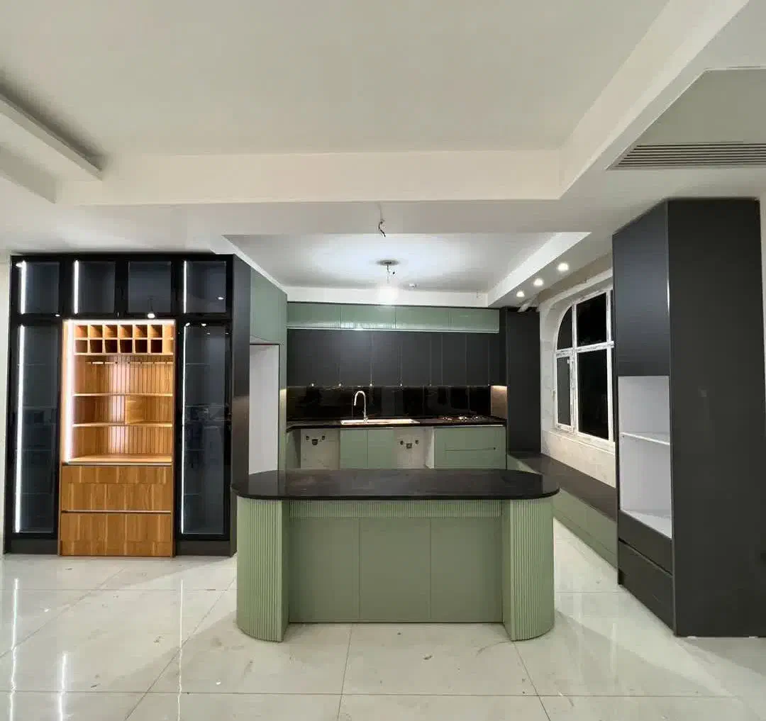 کابینت/هایگلاس/ممبران/درجه کیفی A+|مصالح و تجهیزات ساختمان|صومعه‌سرا, |دیوار