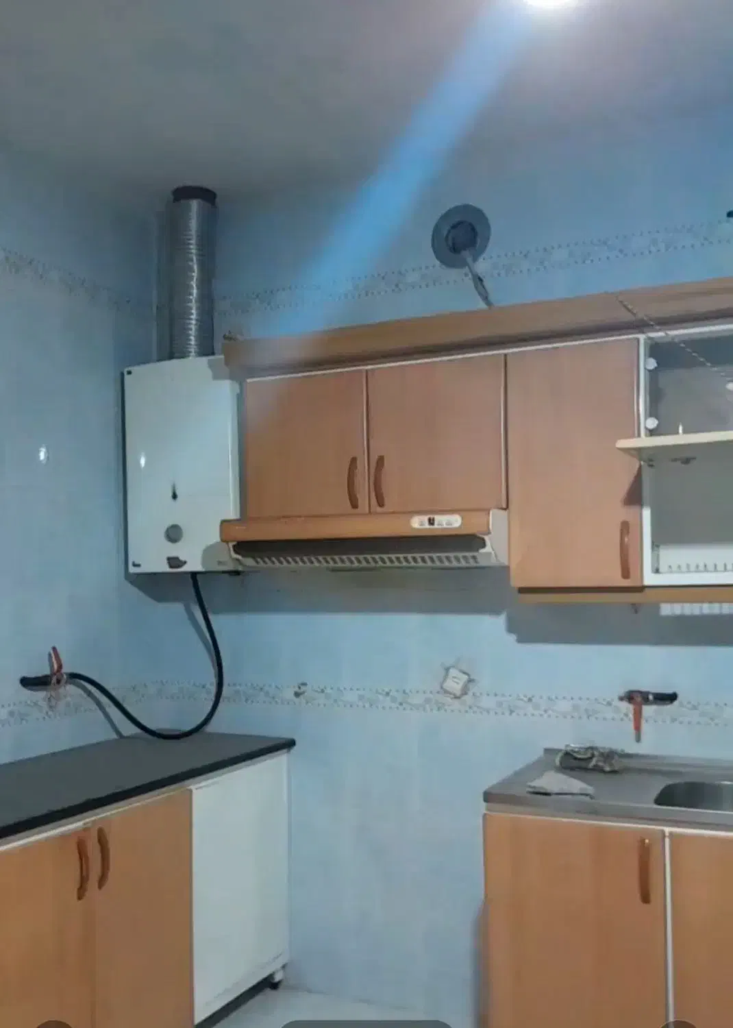 فروش کابینت در حد نو رنگ استاتیک با هود وسینک|مصالح و تجهیزات ساختمان|خمینیشهر, |دیوار