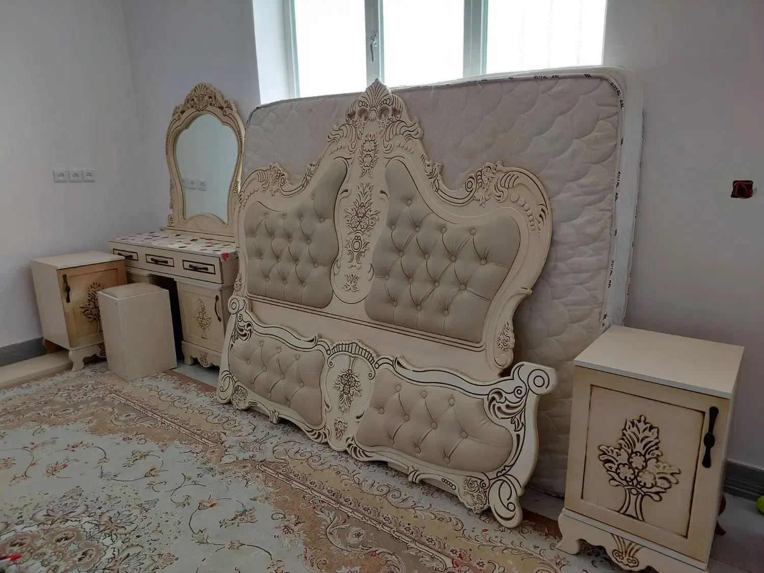 سرویس خواب نو|تخت و سرویس خواب|برازجان, |دیوار