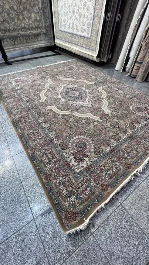 فرش ۷۰۰شانه ۱۲متری|فرش|همدان, |دیوار