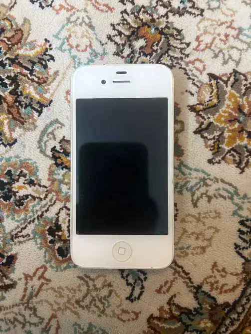 اپل iPhone 4s با حافظهٔ ۸ گیگابایت|موبایل|شیراز, کوی زهرا|دیوار