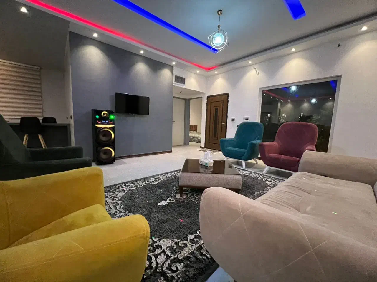 اجاره روزانه ویلا استخر آبگرم کردان سهیلیه|اجارهٔ کوتاه‌مدت ویلا و باغ|هشتگرد, شهرک سهیلیه|دیوار