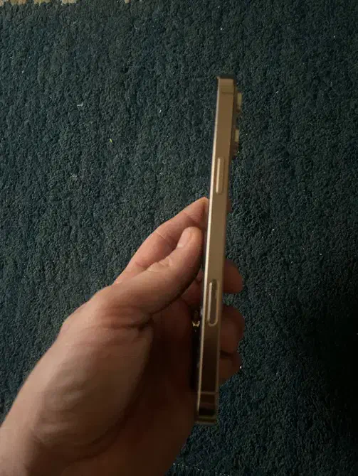 ایفون ۱۶ پروکس طرح|موبایل|همدان, |دیوار