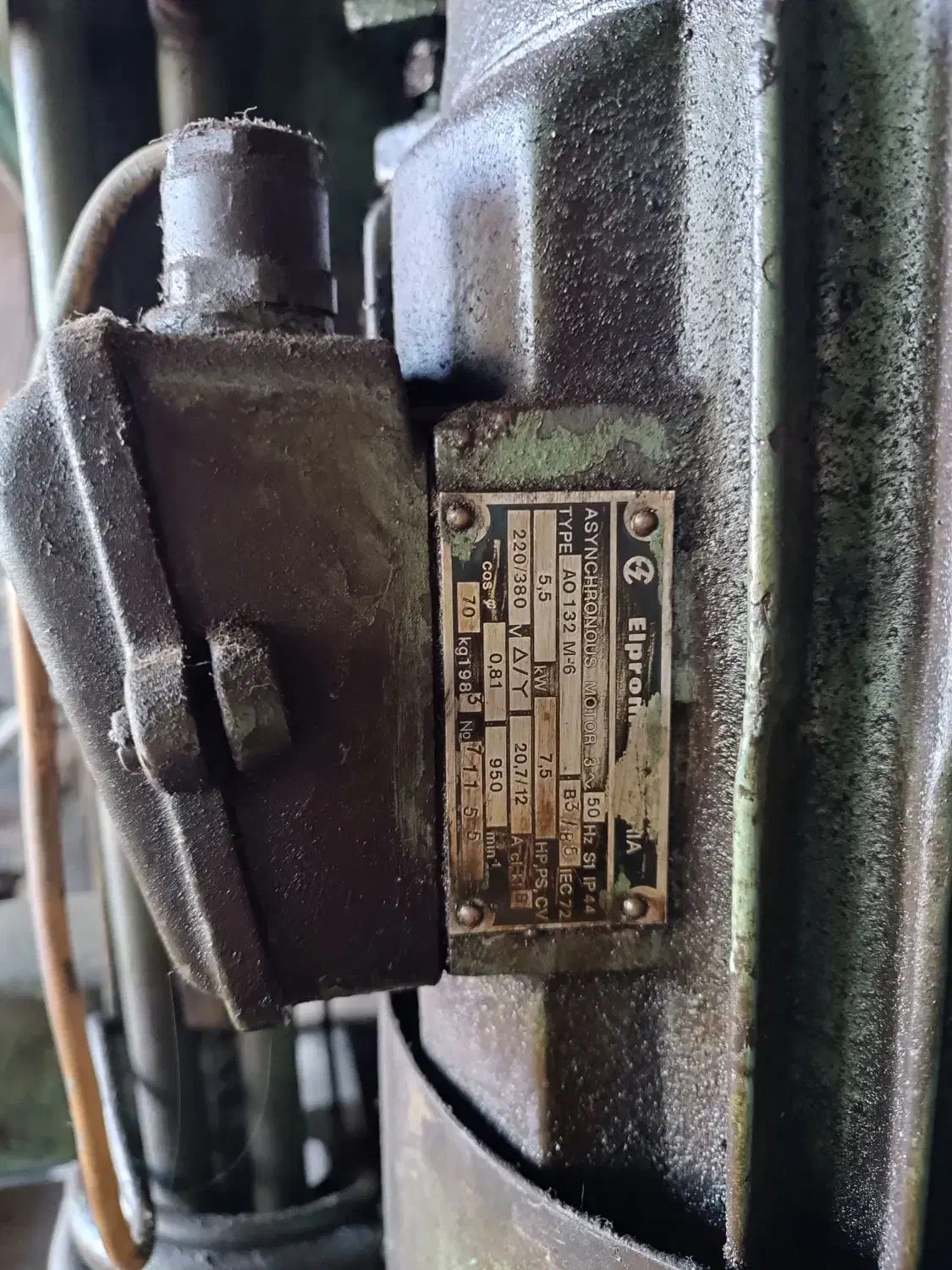 دستگاه پرس با توان ۲۰۰ تن فشار|ماشین‌آلات صنعتی|قم, باسکول|دیوار