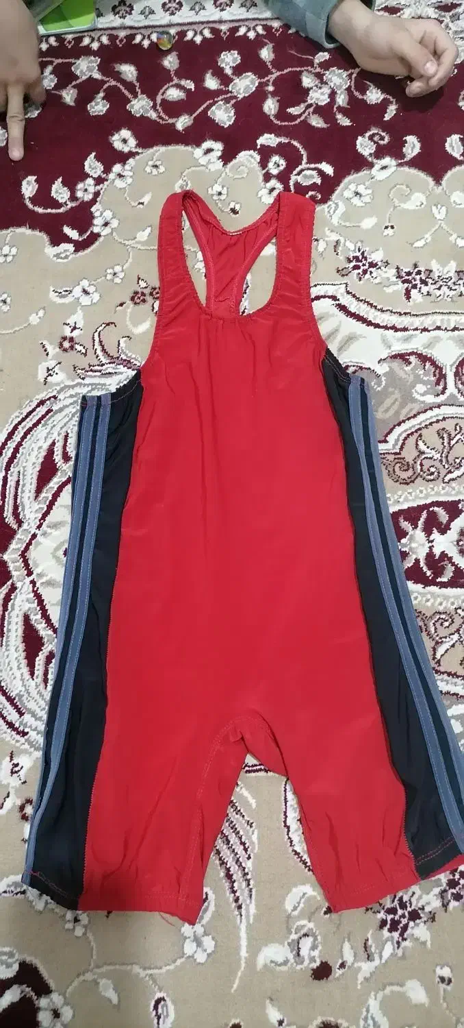 لباس کشتی|لباس|چناران, |دیوار