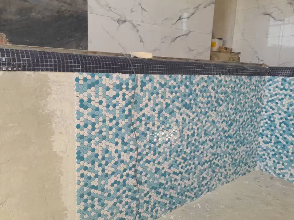 عایق کاری و نصب کاشی استخری|خدمات پیشه و مهارت|اراک, |دیوار