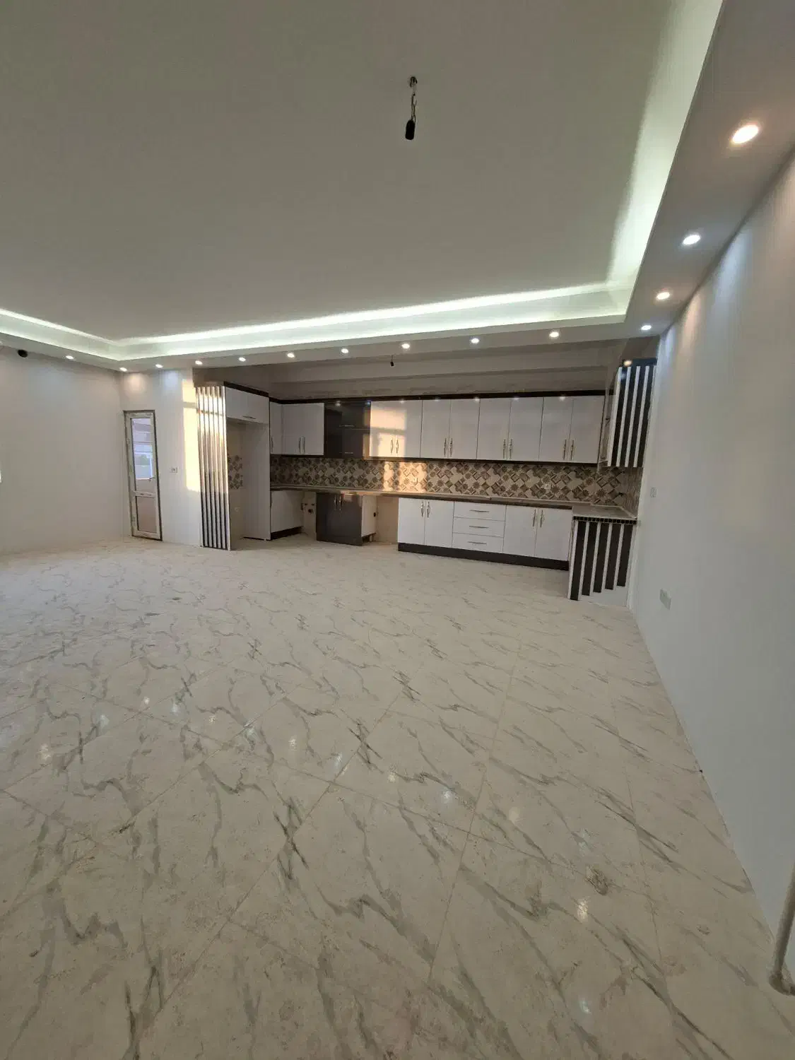 واحد ۱۱۵ متری برای فروش غرق نور*سندآماده *کهریزک|فروش آپارتمان|کهریزک, |دیوار