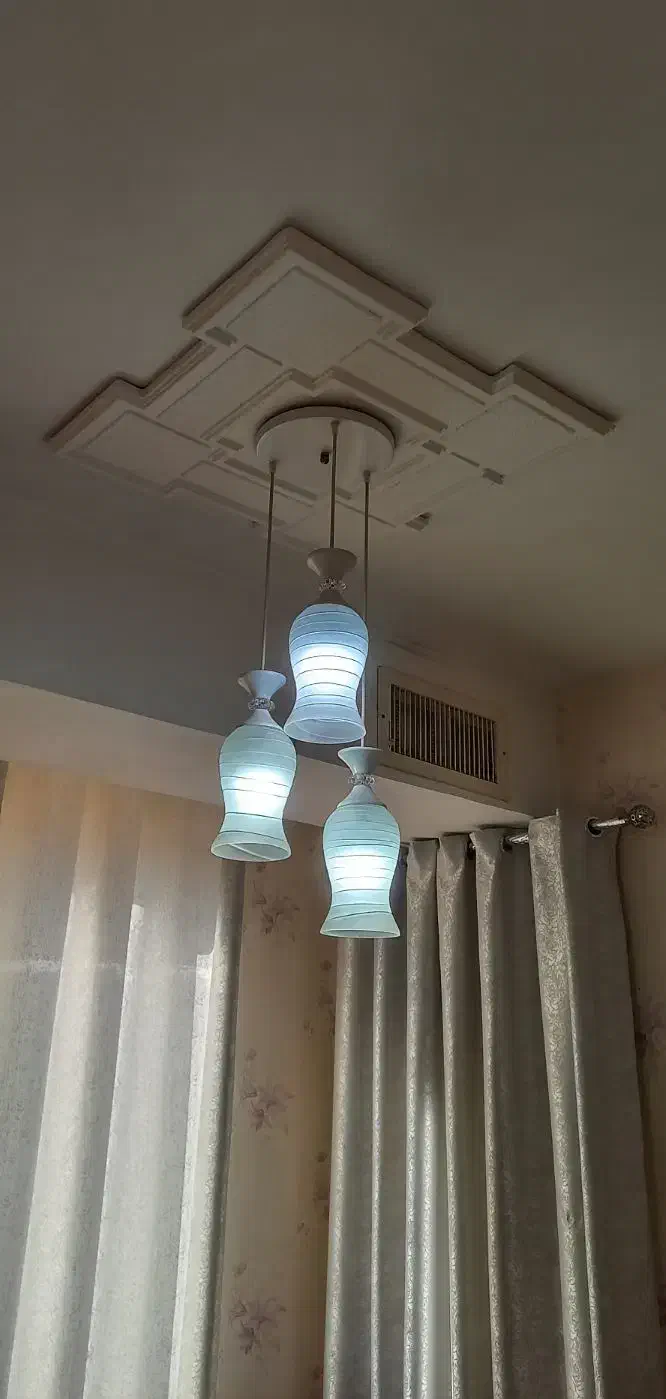 لوستر سه شاخه سفید|لوستر و چراغ آویز|کرج, بنیاد|دیوار