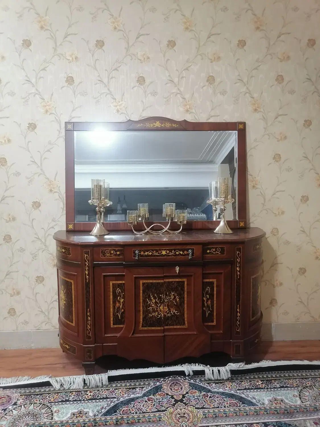 آینه کنسول|بوفه، ویترین، کنسول|شیراز, شهرک گلستان|دیوار