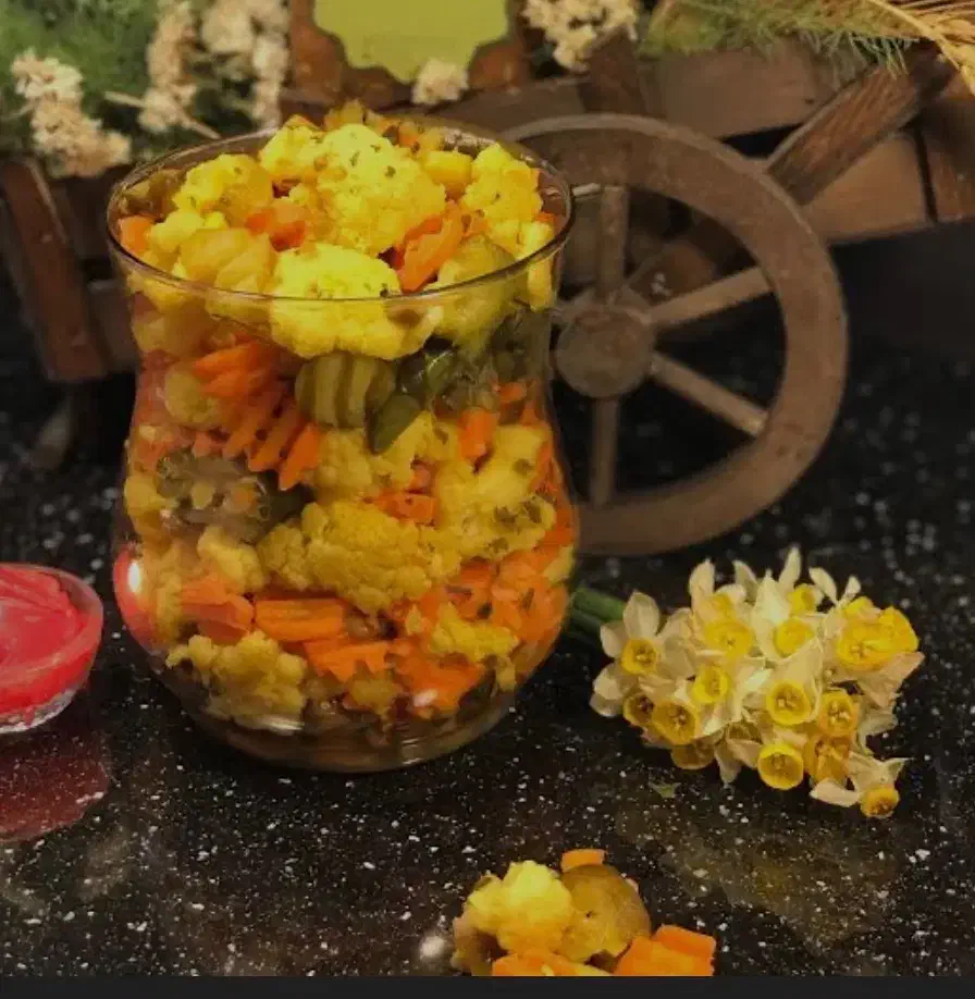 فروشندگی در ترشی فروشی|استخدام خدمات فروشگاه و رستوران|یاسوج, |دیوار