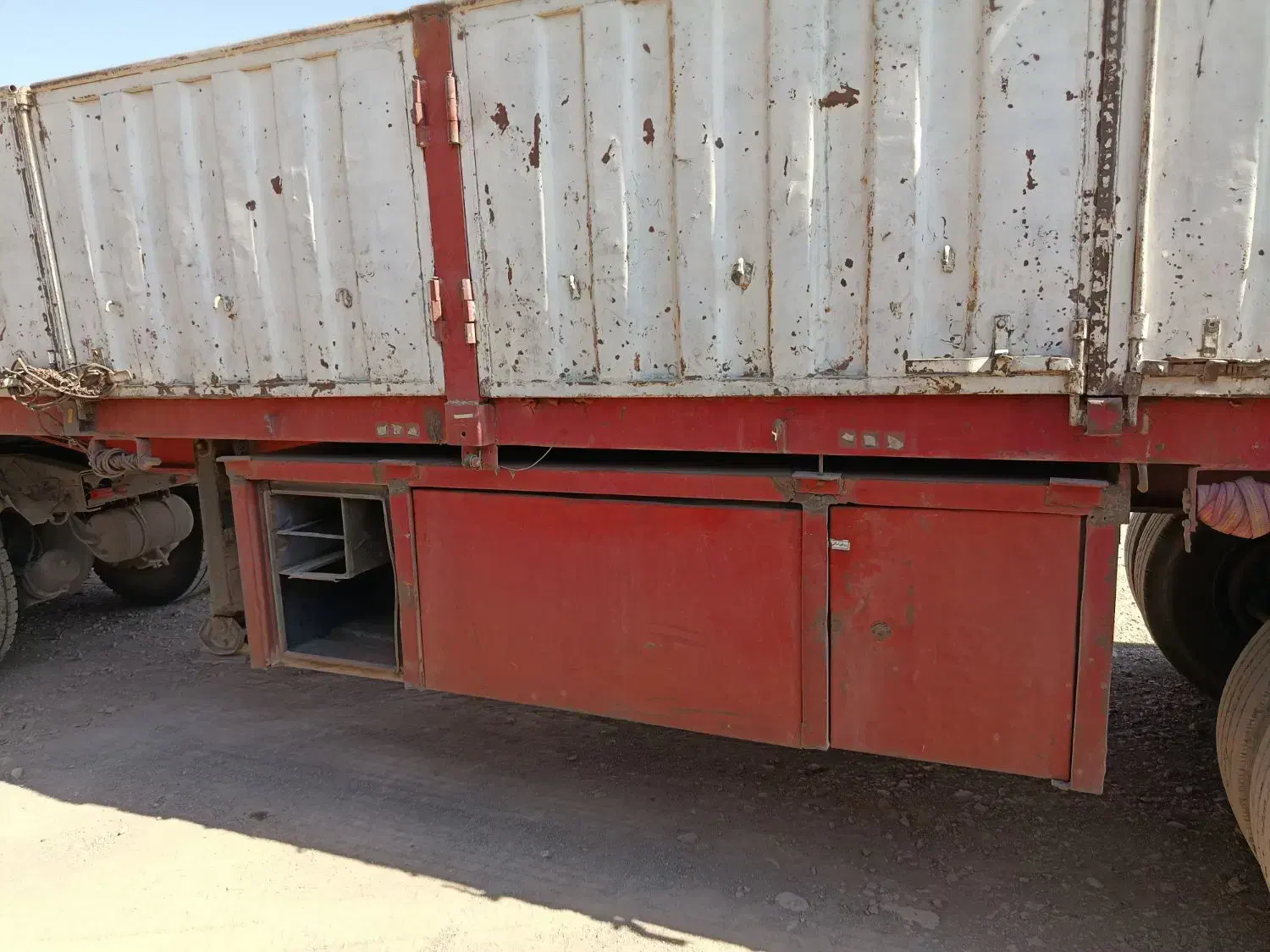 لبه دو محور سفارشی ساز کالابرس شرکت نفتی|خودرو سنگین|کرمان, |دیوار