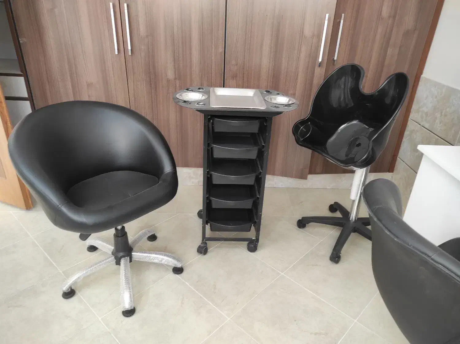 ترولی،صندلی و سرشور سیار|آرایشگاه و سالنهای زیبایی|اصفهان, فیض|دیوار