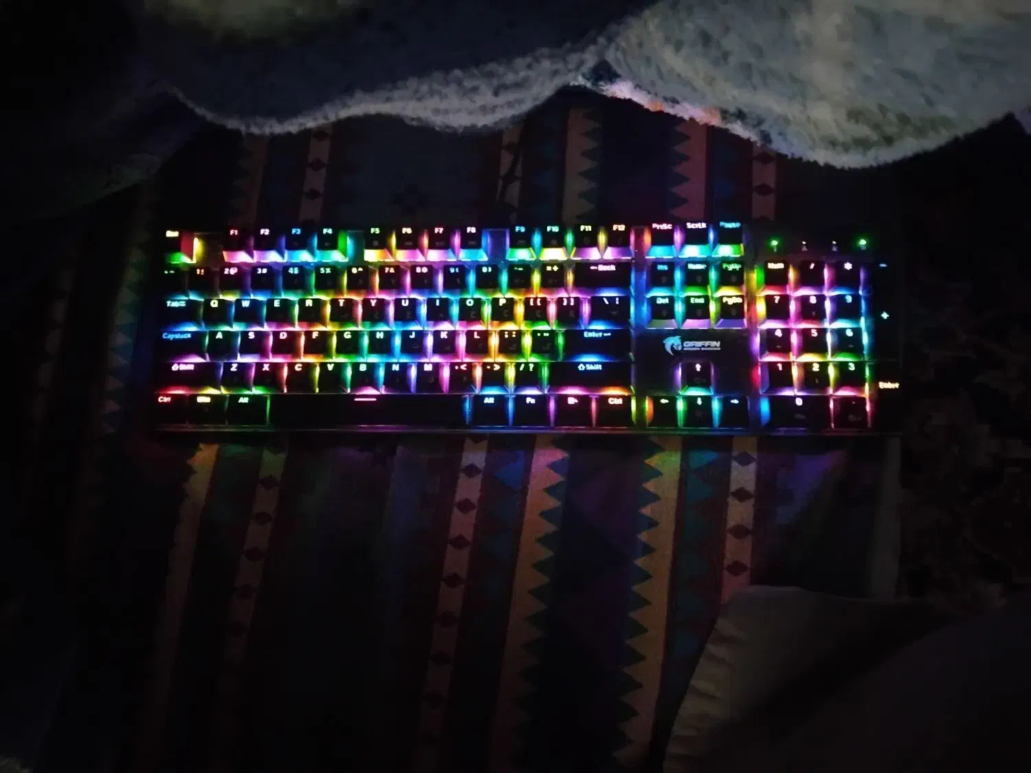 کیبرد مکانیکال GREEN GK802 RGB سوئیچ آبی|قطعات و لوازم جانبی رایانه|رشت, شهرک آیت الله منتظری|دیوار
