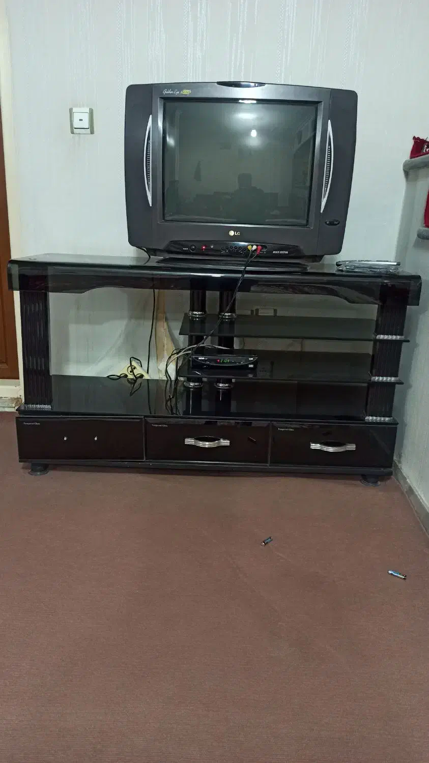 میز و تلویزیون|تلویزیون و پروژکتور|تبریز, |دیوار