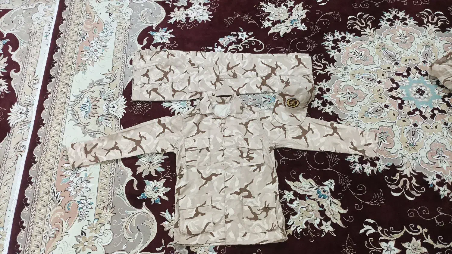 فرم  نظامی سربازی|لباس|مشهد, شهید قربانی|دیوار