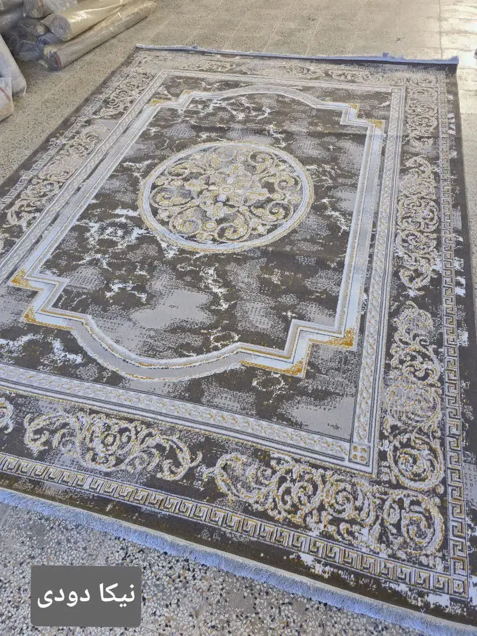 فرش تاپیک|فرش|سمنان, |دیوار