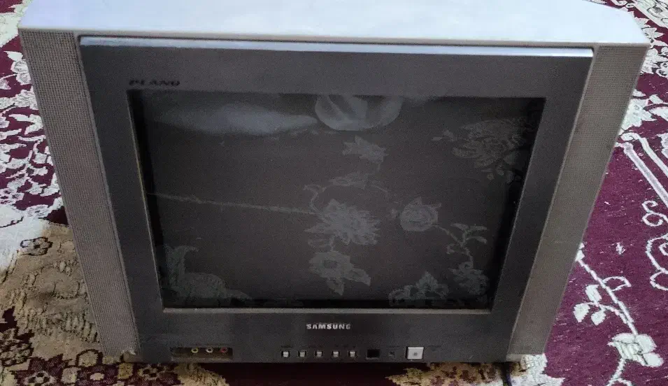 تلویزیون حراج|تلویزیون و پروژکتور|چابهار, |دیوار