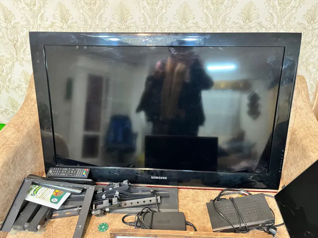 تلویزیون سامسونگ|تلویزیون و پروژکتور|رشت, دباغیان|دیوار