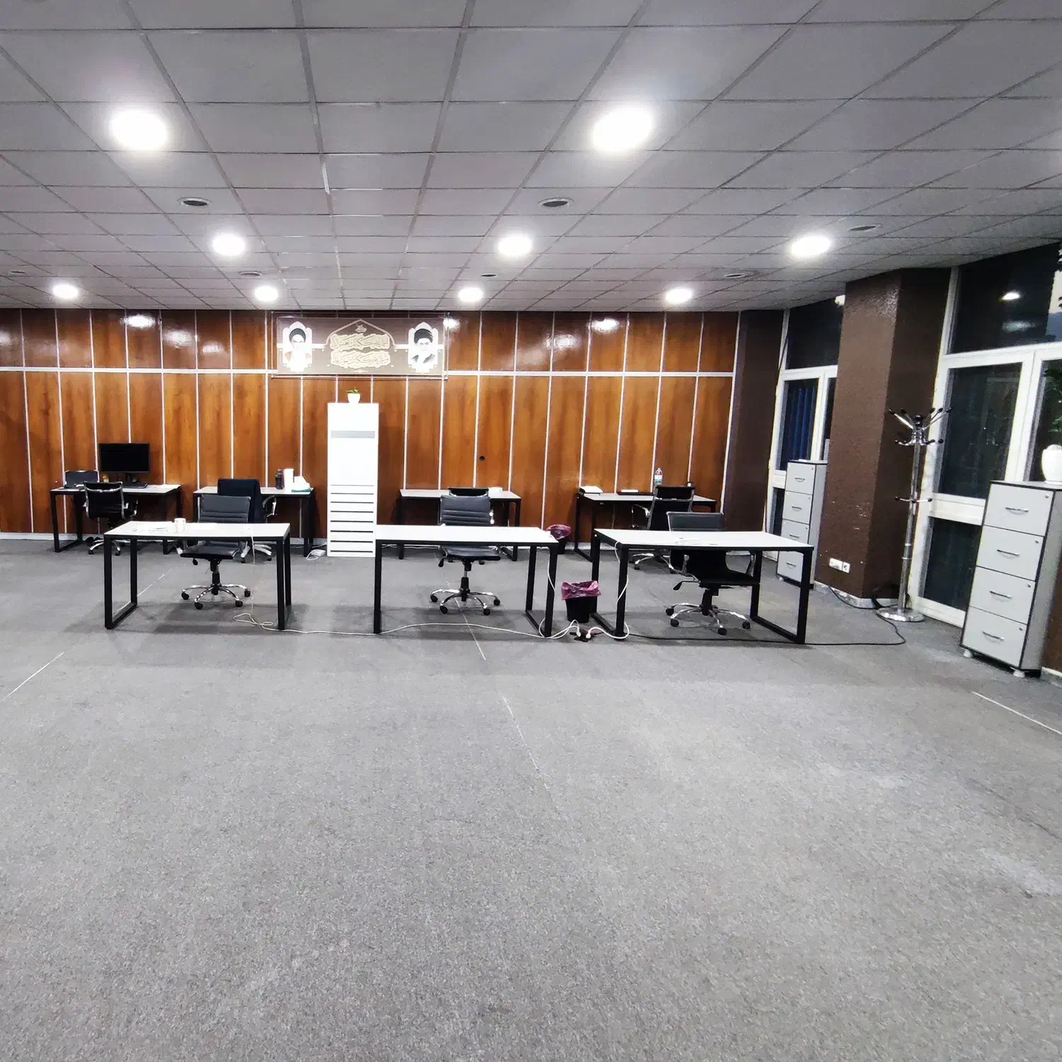 فضای کار اختصاصی و اشتراکی|اجارهٔ دفتر کار، اتاق اداری، مطب|تهران, علم و صنعت|دیوار