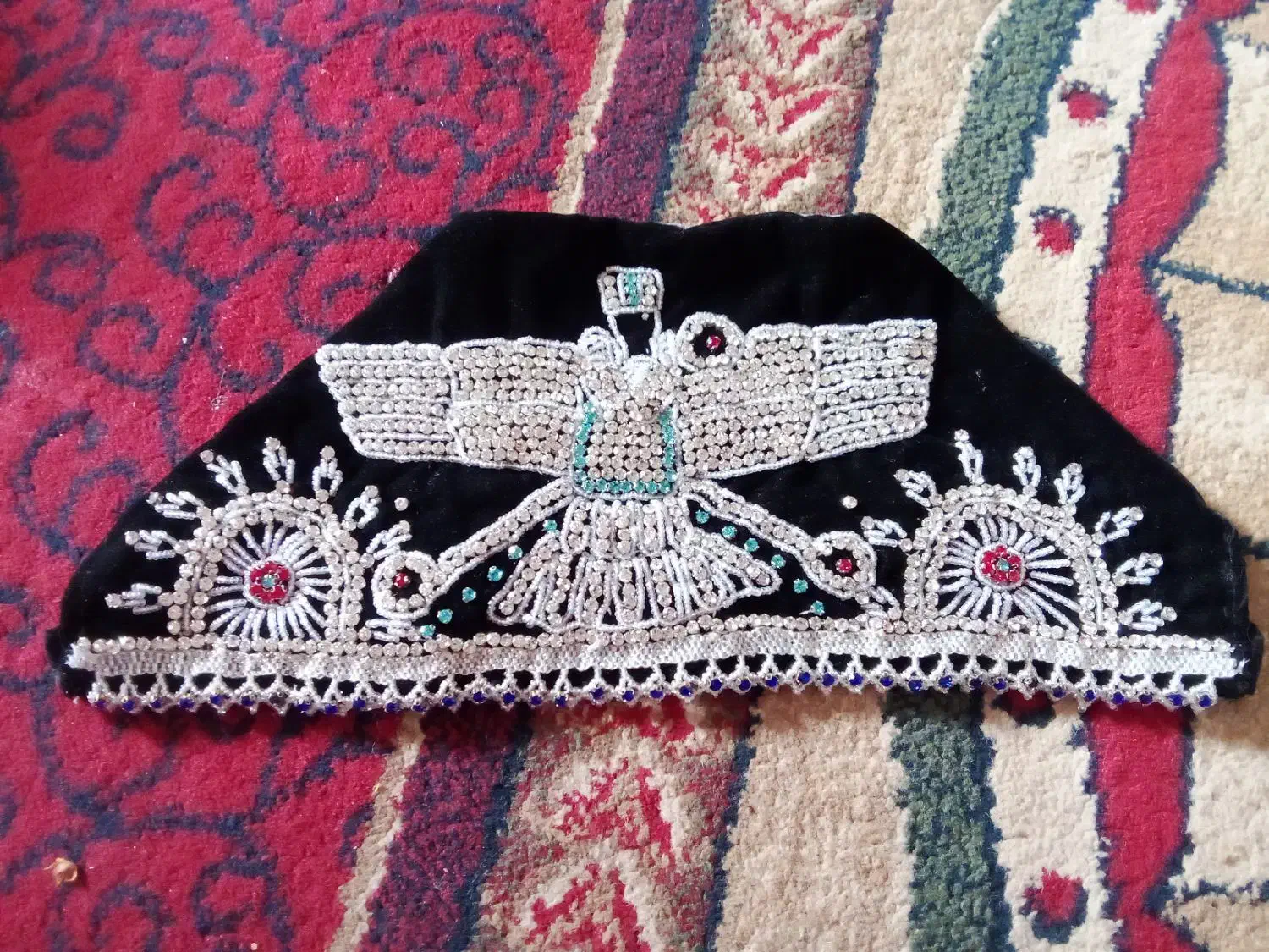 لچک باطرح کوروش کبیر|لباس|مسجد سلیمان, |دیوار