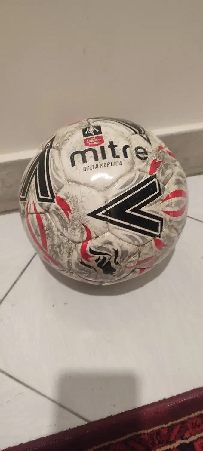 توپ فوتبال سایز 5|ورزش‌های توپی|تهران, کرمان|دیوار