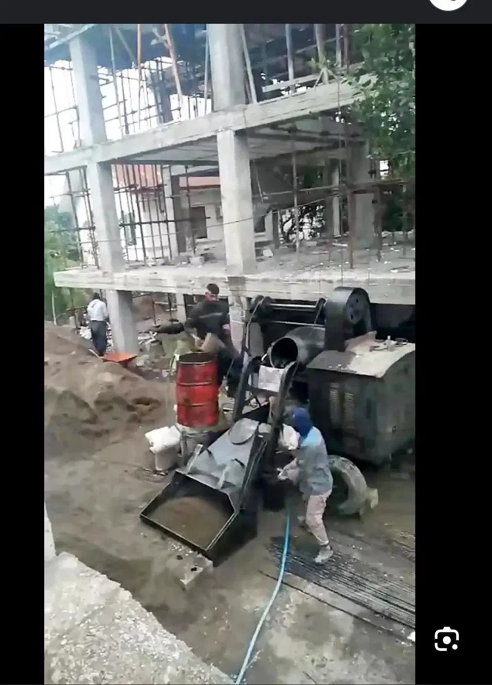 بتن ریزیبا دستگاه خلاطه|خدمات پیشه و مهارت|کلاله, |دیوار