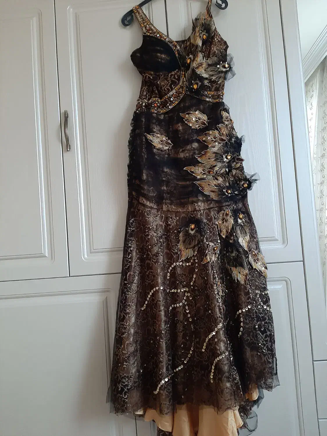 لباس مجلسی|لباس|اردبیل, |دیوار