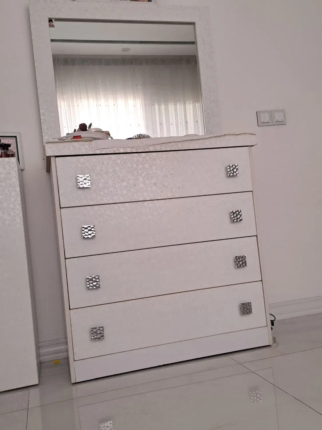 سرویس خواب|تخت و سرویس خواب|کیش, |دیوار