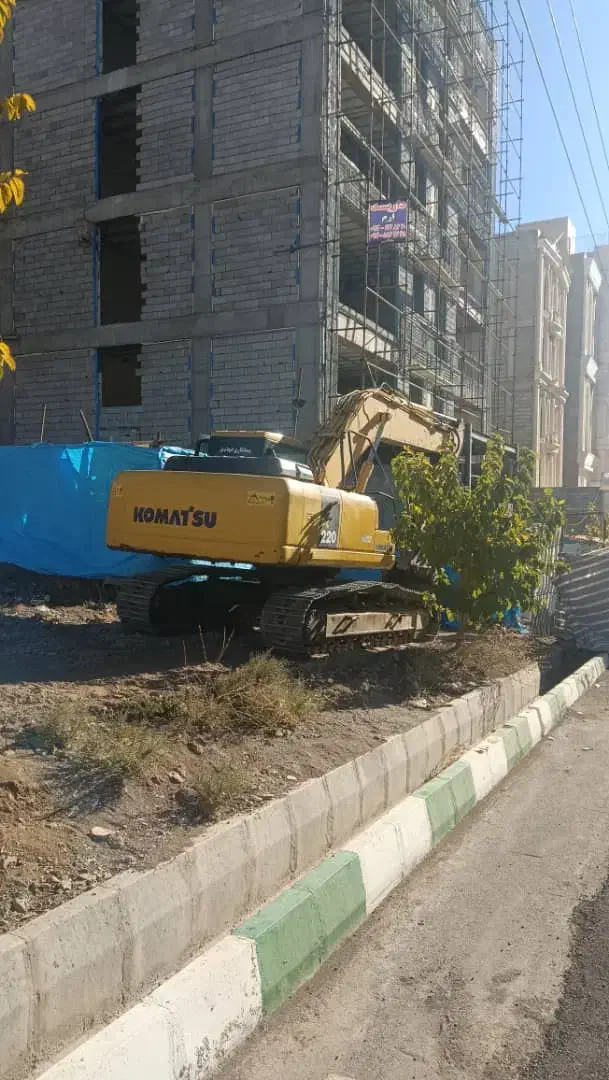 بیل مکانیکی کوماتسو 220خط هفت|خودرو سنگین|پردیس, فاز ۴|دیوار