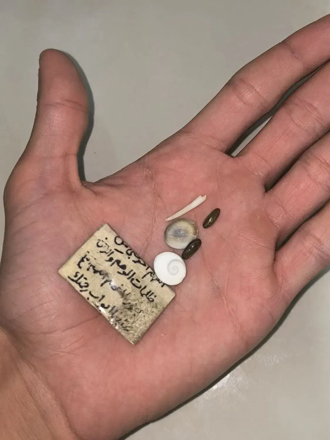 مهره قدیمی|کلکسیون اشیاء عتیقه|رامهرمز, |دیوار