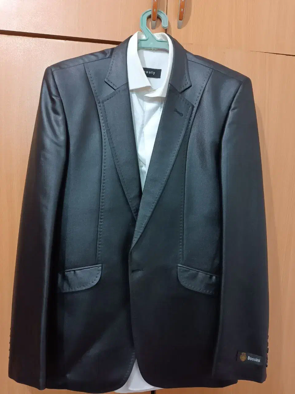 لباس|لباس|فومن, |دیوار