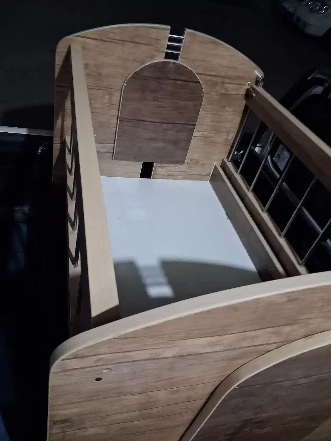 تخت گهواره کودک|تخت و سرویس خواب|نسیم‌شهر, |دیوار