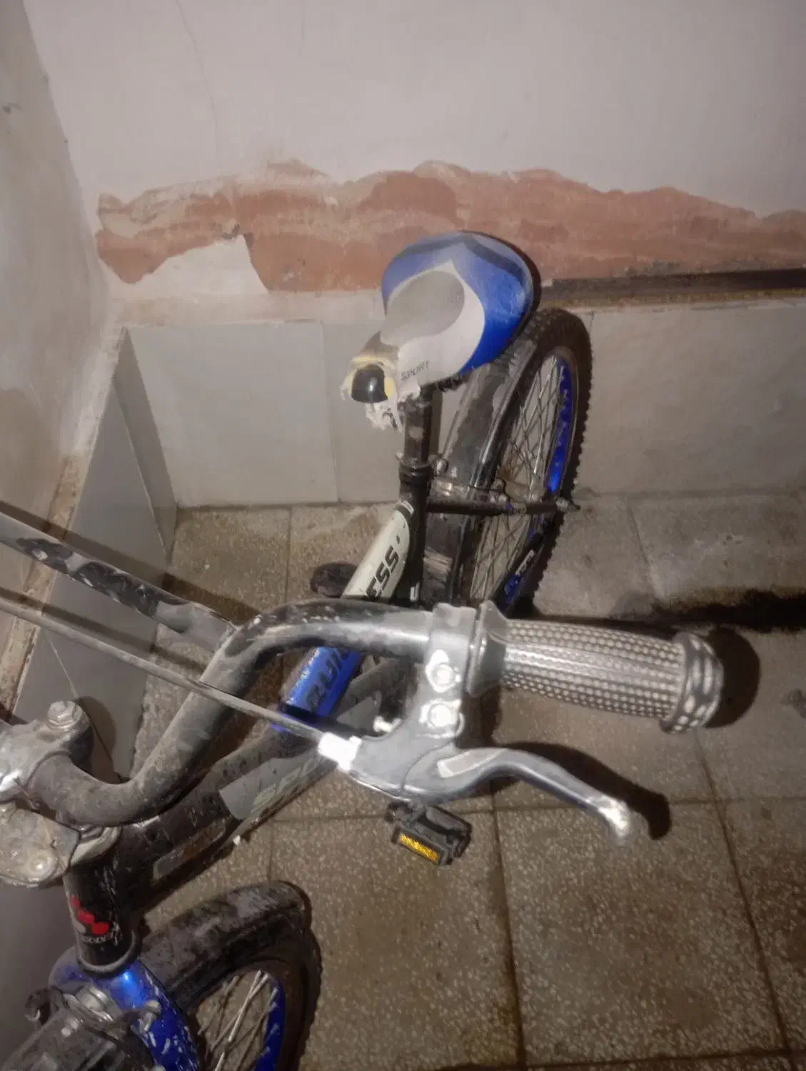 پراید ۹۰دوچرخه ۲۰یه جفت کمک عقب ۲۰دارم|دوچرخه، اسکیت، اسکوتر|سبزوار, توحیدشهر|دیوار