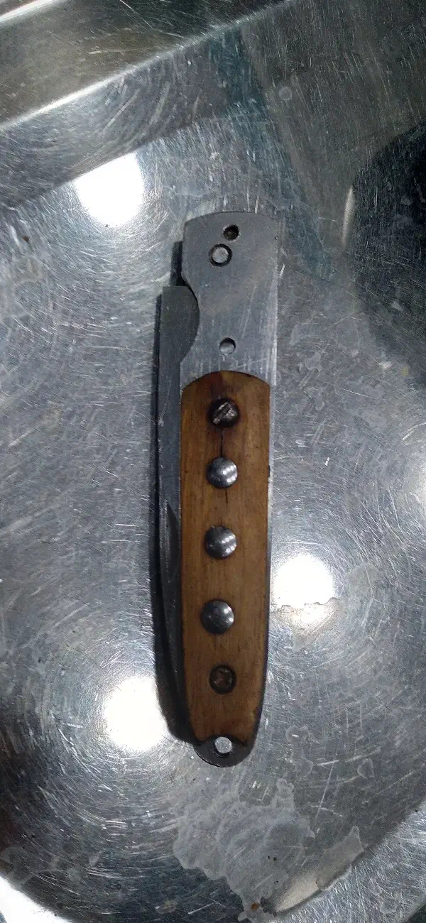 چاقو قدیمی|کلکسیون اشیاء عتیقه|مسجد سلیمان, |دیوار