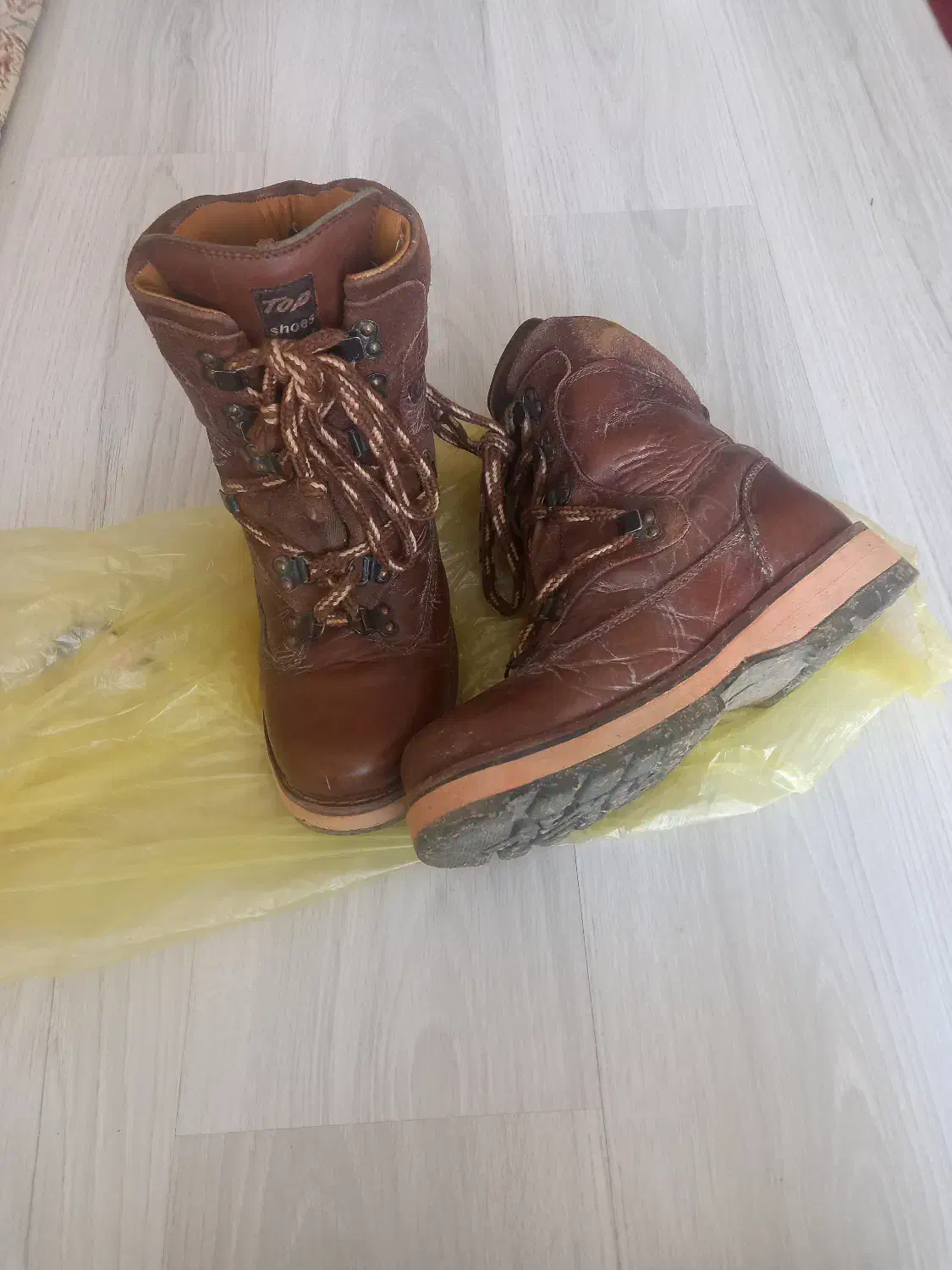 کفش بوت تمام چرم کوهنوردی|کیف، کفش، کمربند|اصفهان, فیض|دیوار