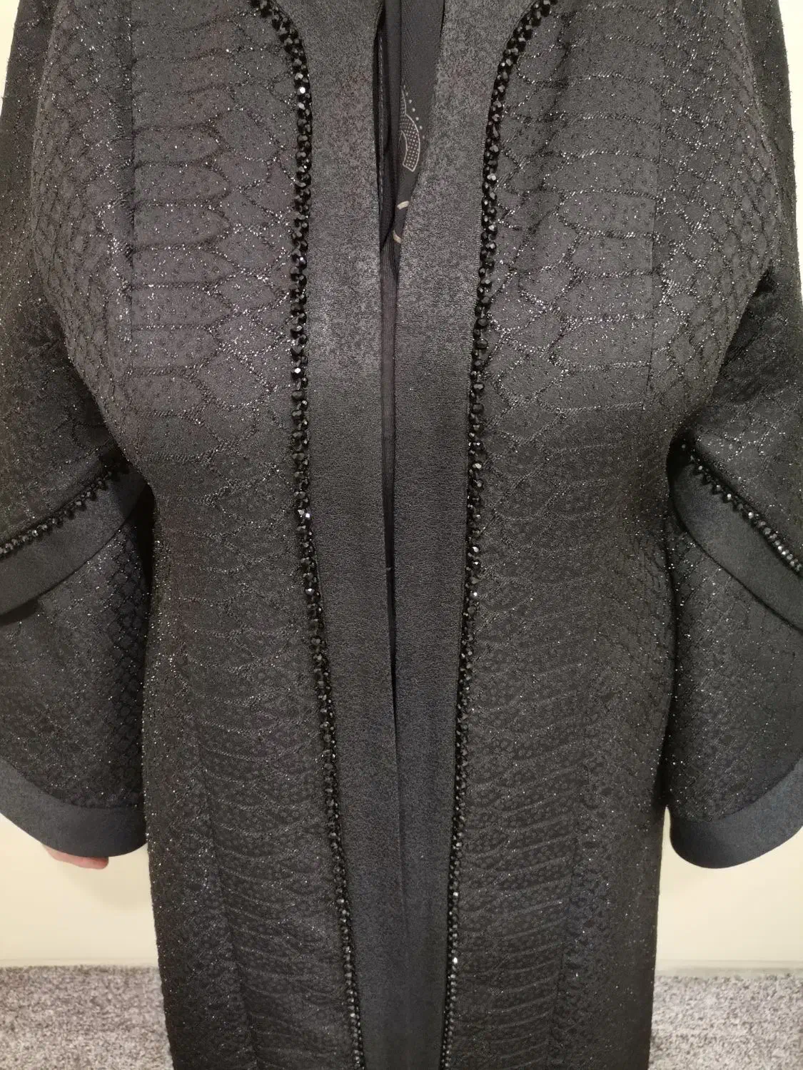 مانتو مجلسی سنگدوزی شده|لباس|کرج, کلاک پایین|دیوار