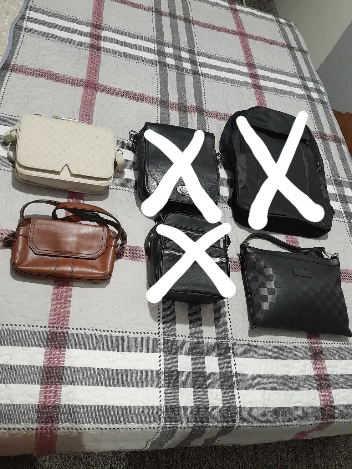 تعدادی کیف زنانه چرم ،معاوضه هم میکنم|کیف، کفش، کمربند|پرند, فاز ۲|دیوار