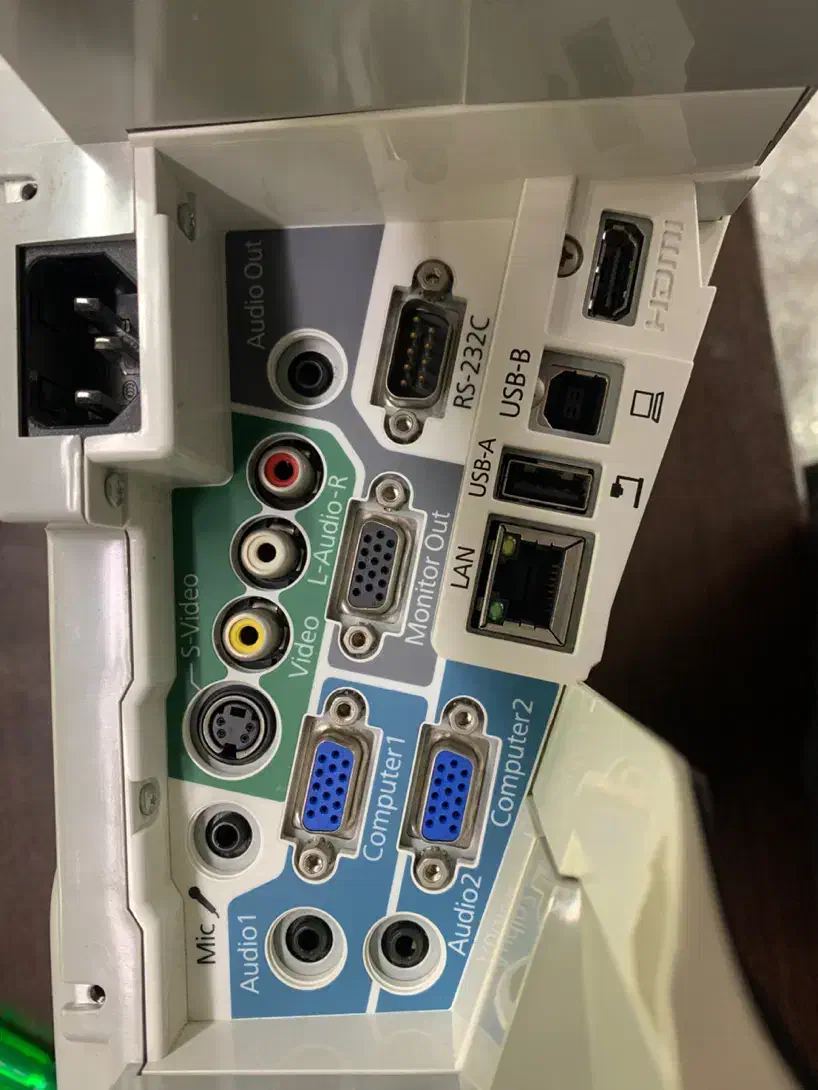 ویدیوپروژکتور Epson 475W|تلویزیون و پروژکتور|بروجرد, |دیوار