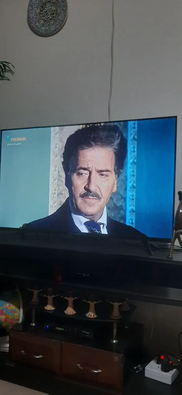 تلویزیون ۴۳ مکسین|تلویزیون و پروژکتور|آمل, |دیوار