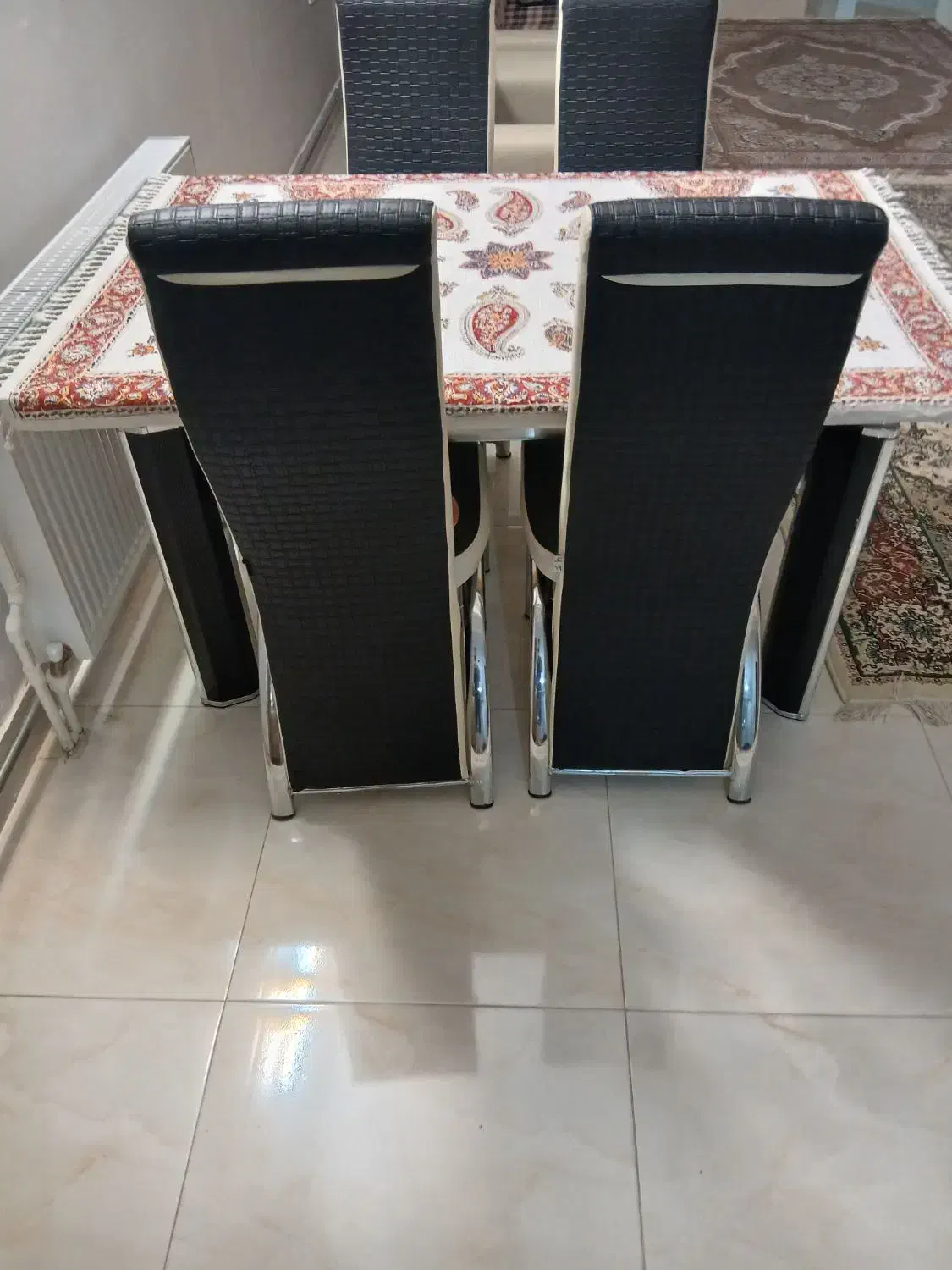 میز ۶ نفره|میز و صندلی غذاخوری|ارومیه, |دیوار