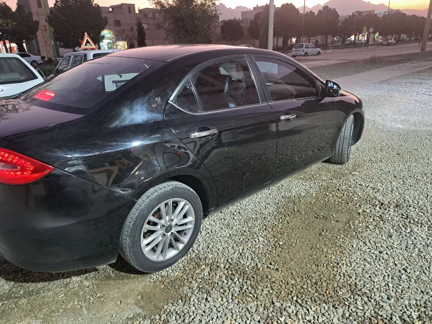 جک j5|خودرو سواری و وانت|اصفهان, بهارستان|دیوار