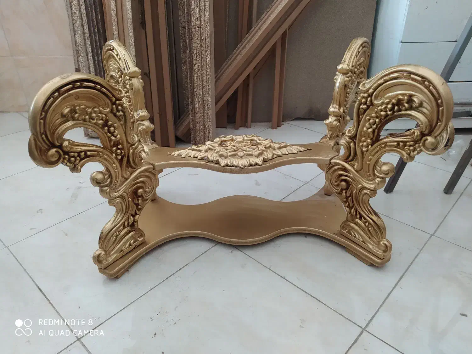 جلومبلی‌|مبلمان خانگی و میز عسلی|خمین, |دیوار