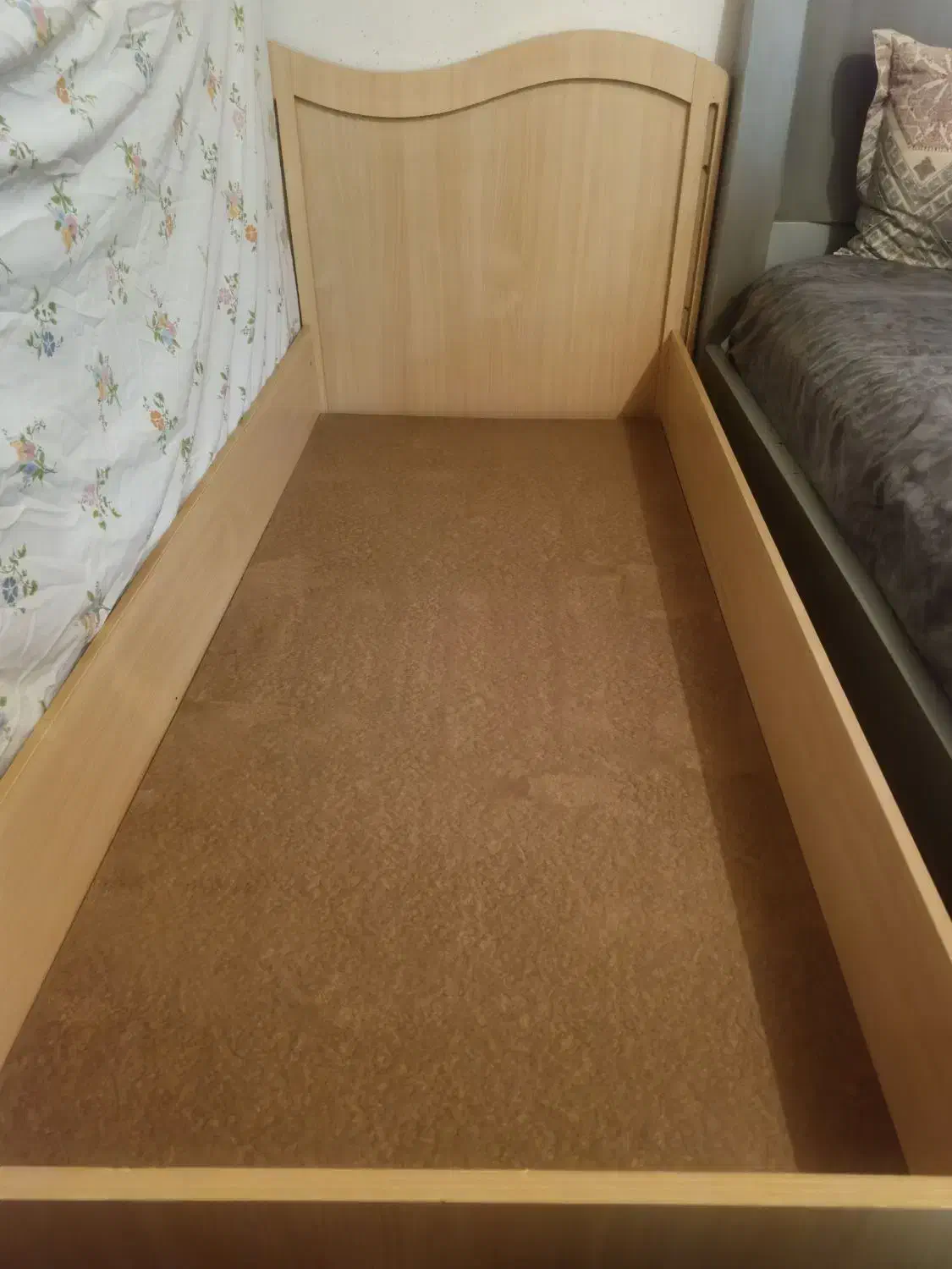 تخت کودک و نوجوان همراه با تشک|تخت و سرویس خواب|اصفهان, کشاورزی|دیوار